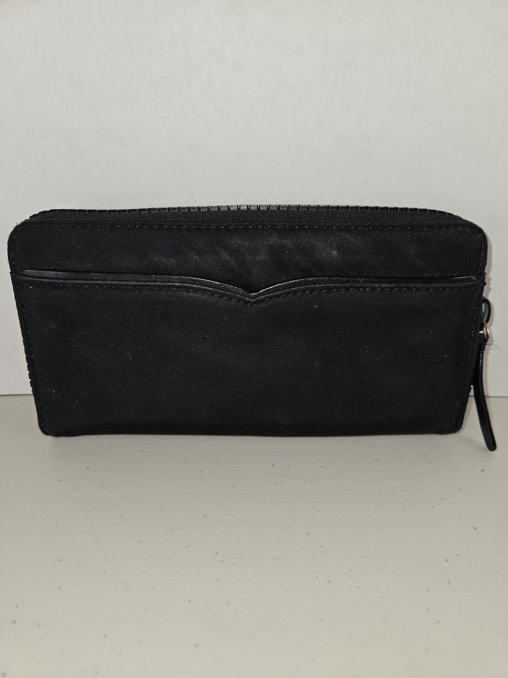 Kate Spade Black Zip Around Wallet - Picture 3 of 14